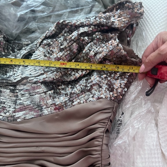 NEW!! Short formal dress - Picture 14 of 15